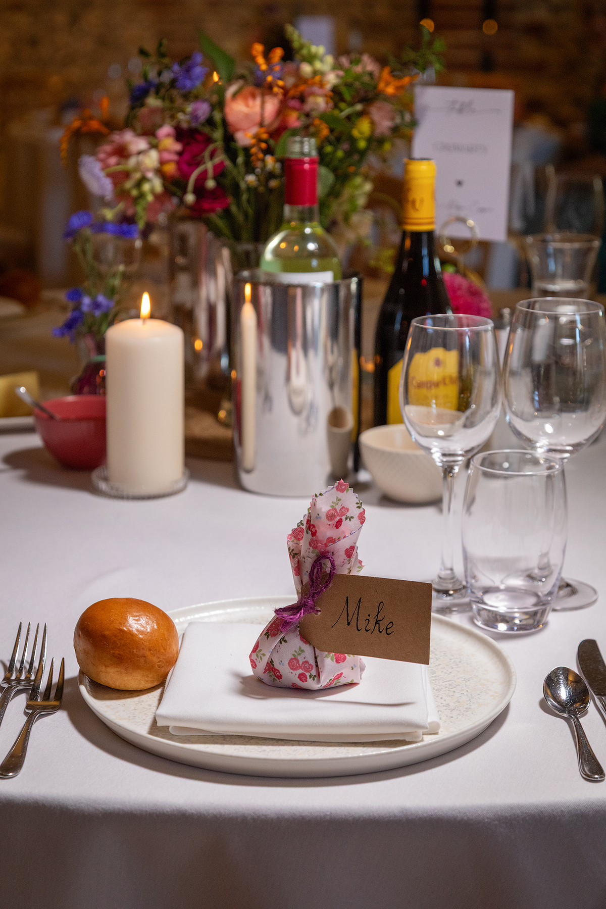 COP_upwaltham-barns-chichester-table-details.jpg#asset:4803