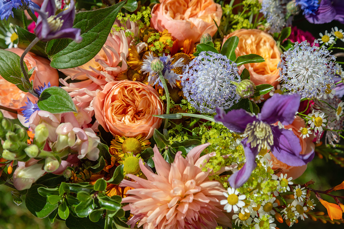 COP_upwaltham-barns-chichester-wedding-flowers.jpg#asset:4809