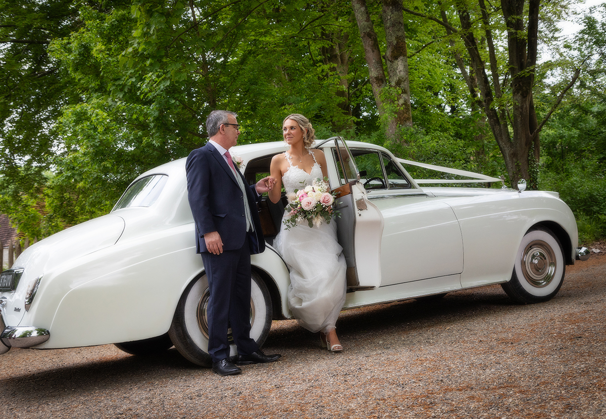 DRI_wedding-car-arrival.jpg#asset:4189