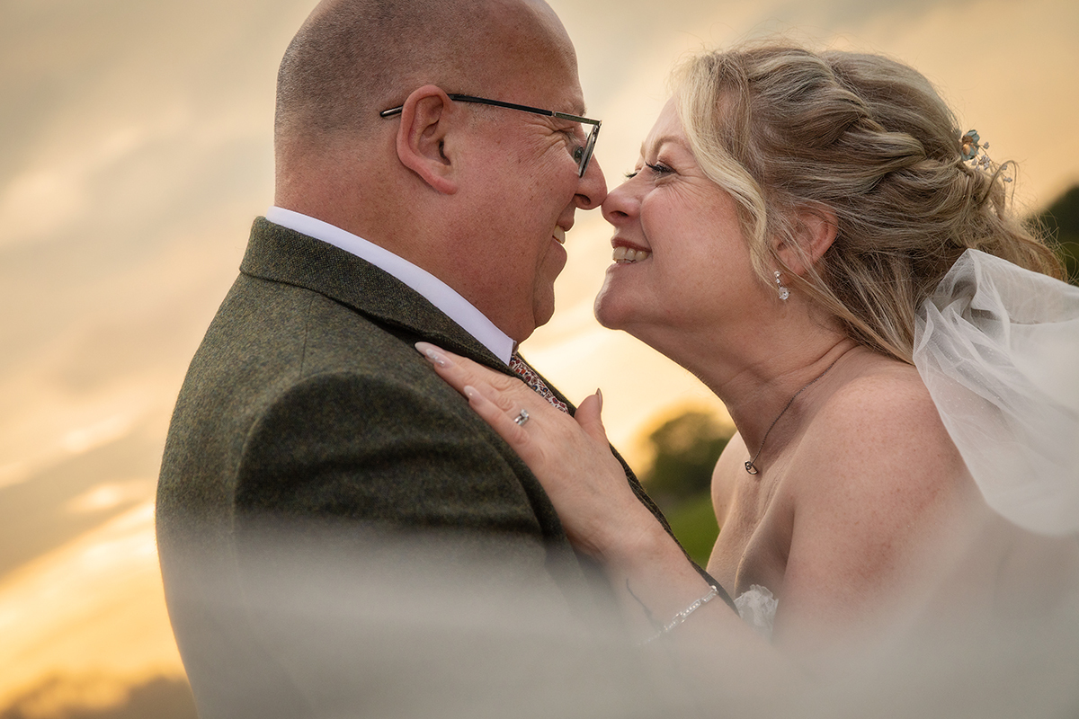 EVER_couple-sunset-close.jpg#asset:4634
