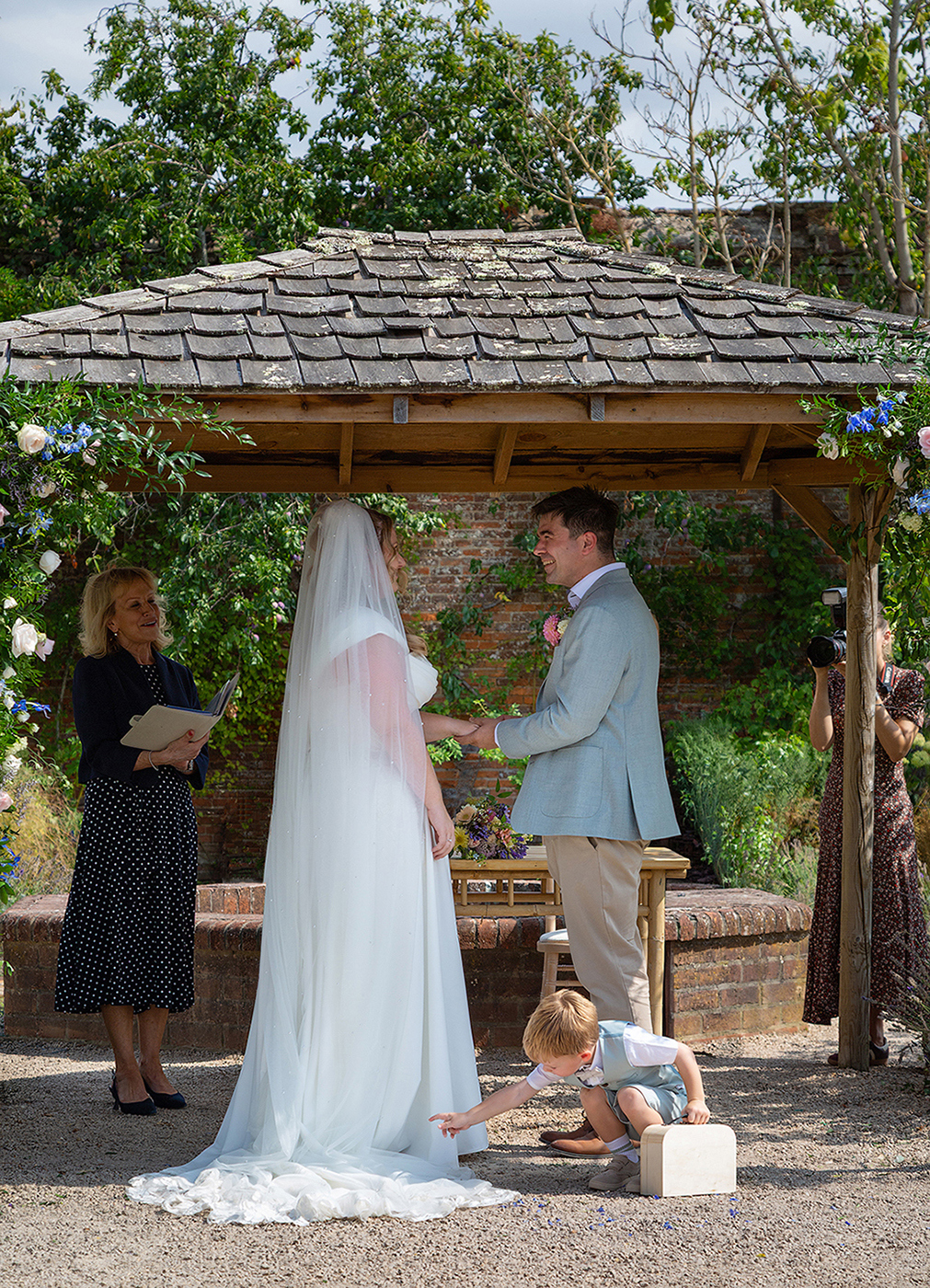 MAR_cowdray-walled-garden-ring-exchange.jpg#asset:4851