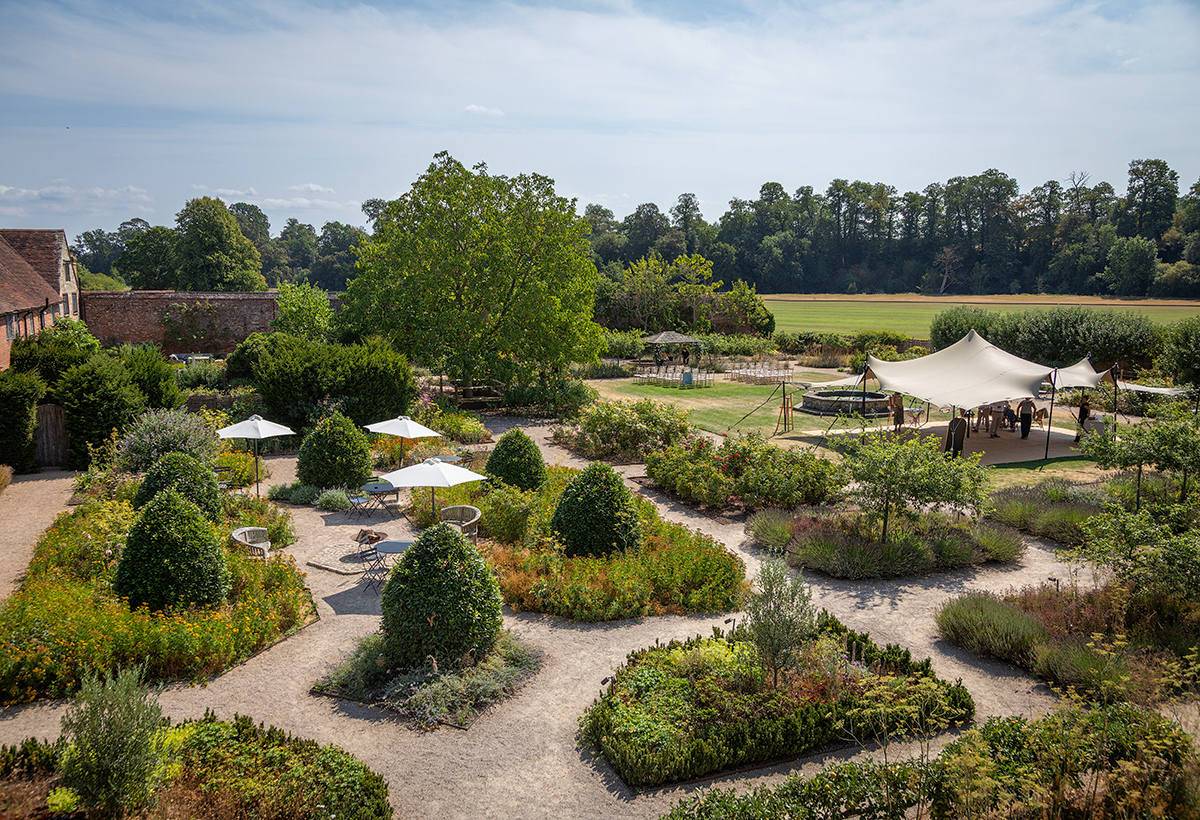 MAR_cowdray-walled-garden-summer-reception.jpg#asset:4839