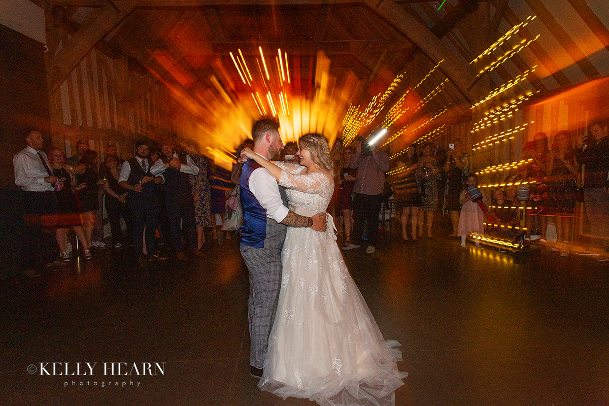 MAT_bride-and-groom-first-dance.jpg#asset:2748