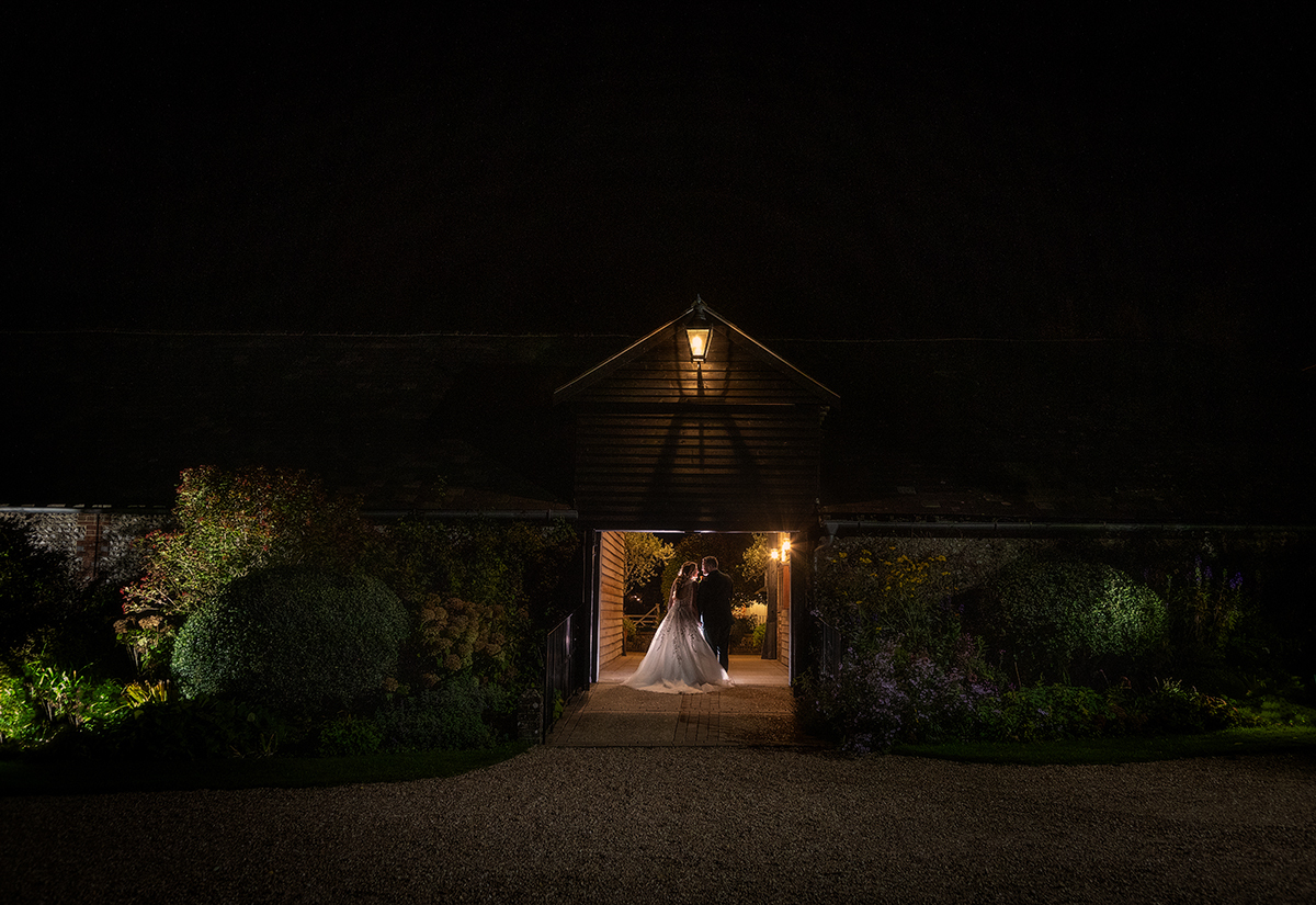 MCCA_night-barns-couple.jpg#asset:4499