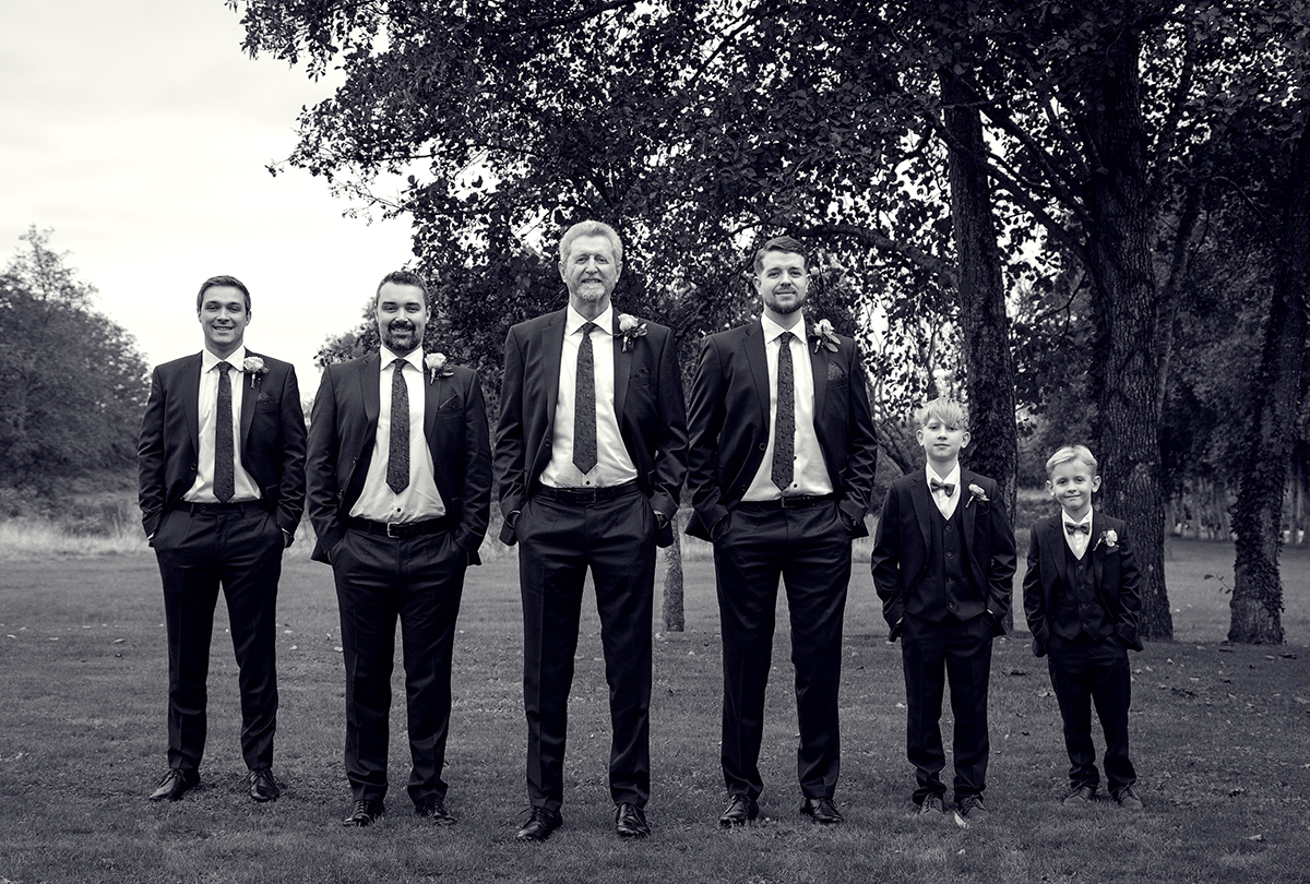 MOOR_groom-groomsmen.jpg#asset:4108