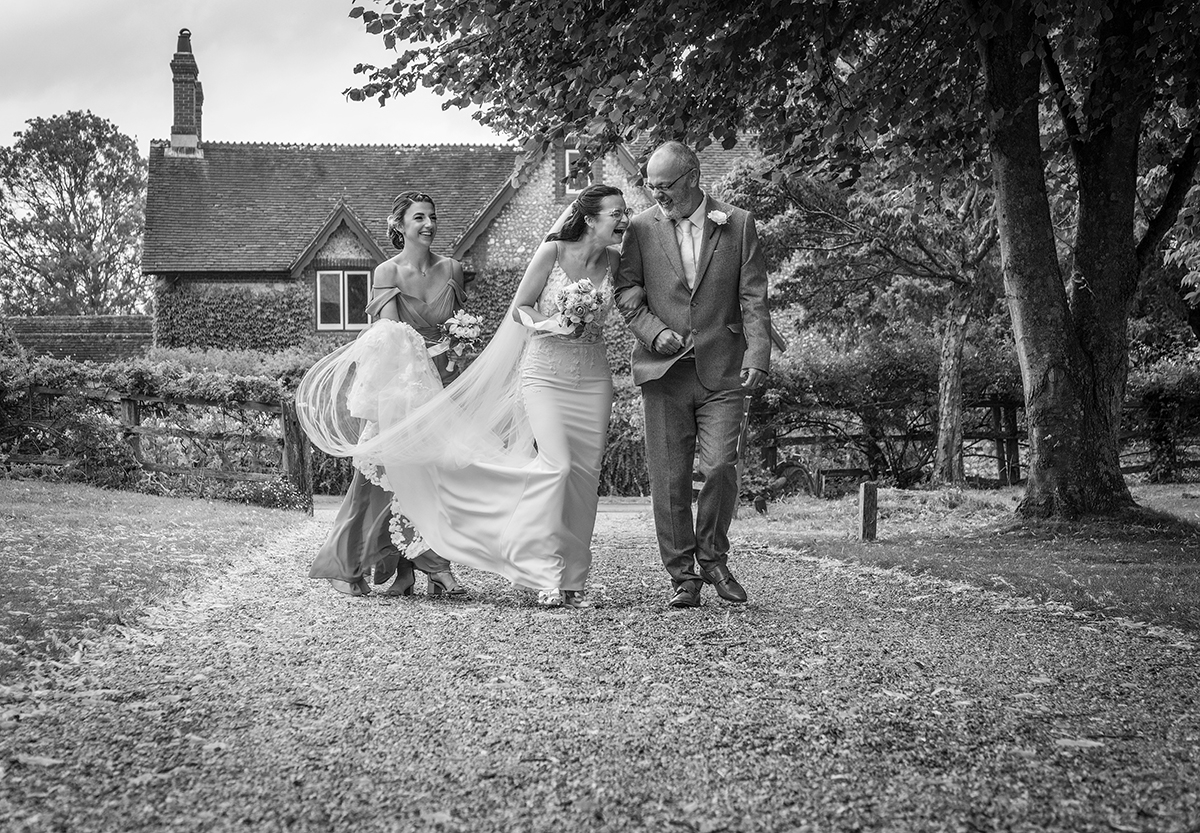 OTT_bride-father-walking.jpg#asset:4311