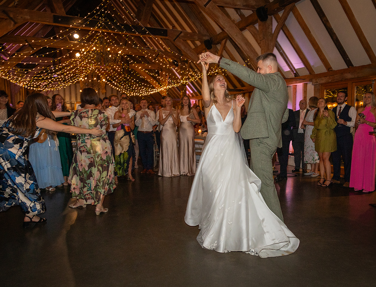 SAR_couple-dance-spin.jpg#asset:4417