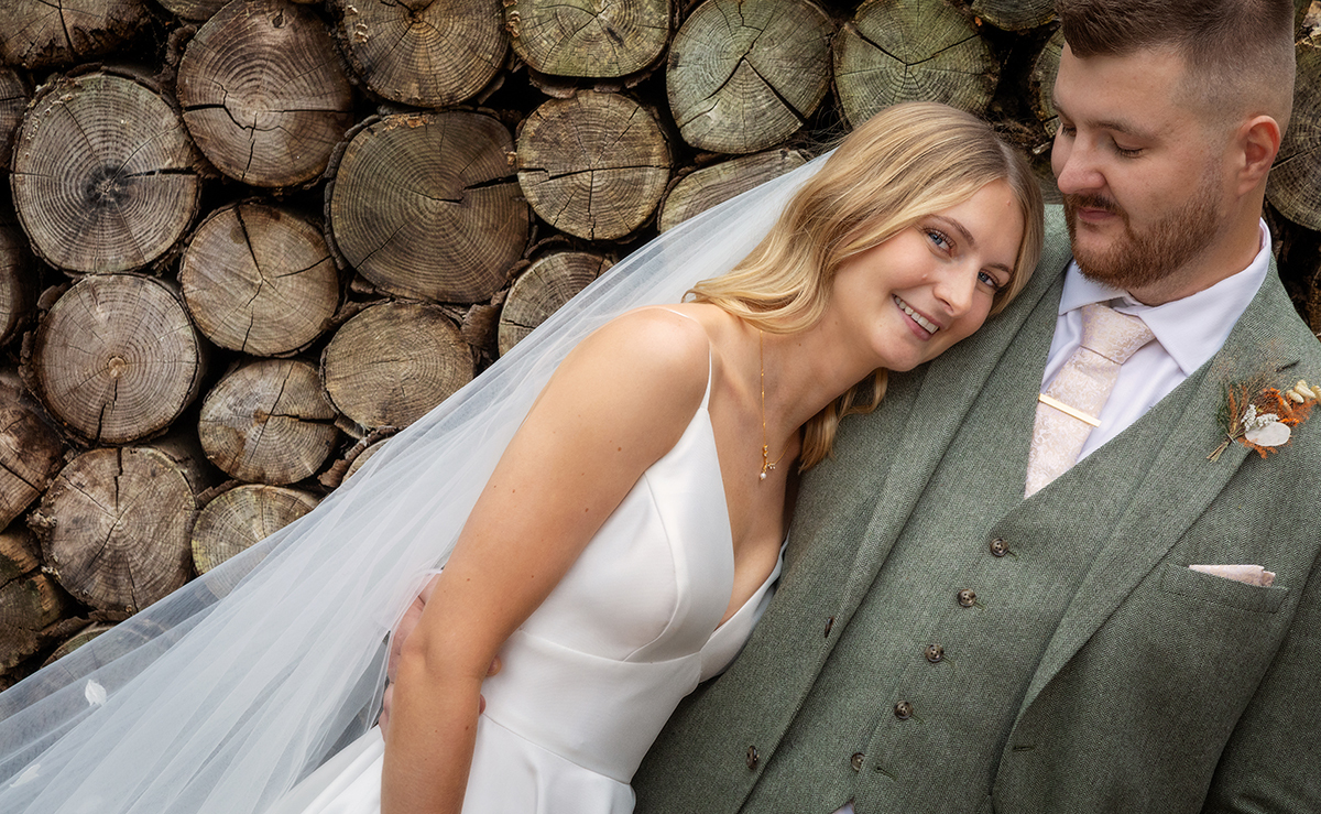 SAR_couple-logs-posed.jpg#asset:4418