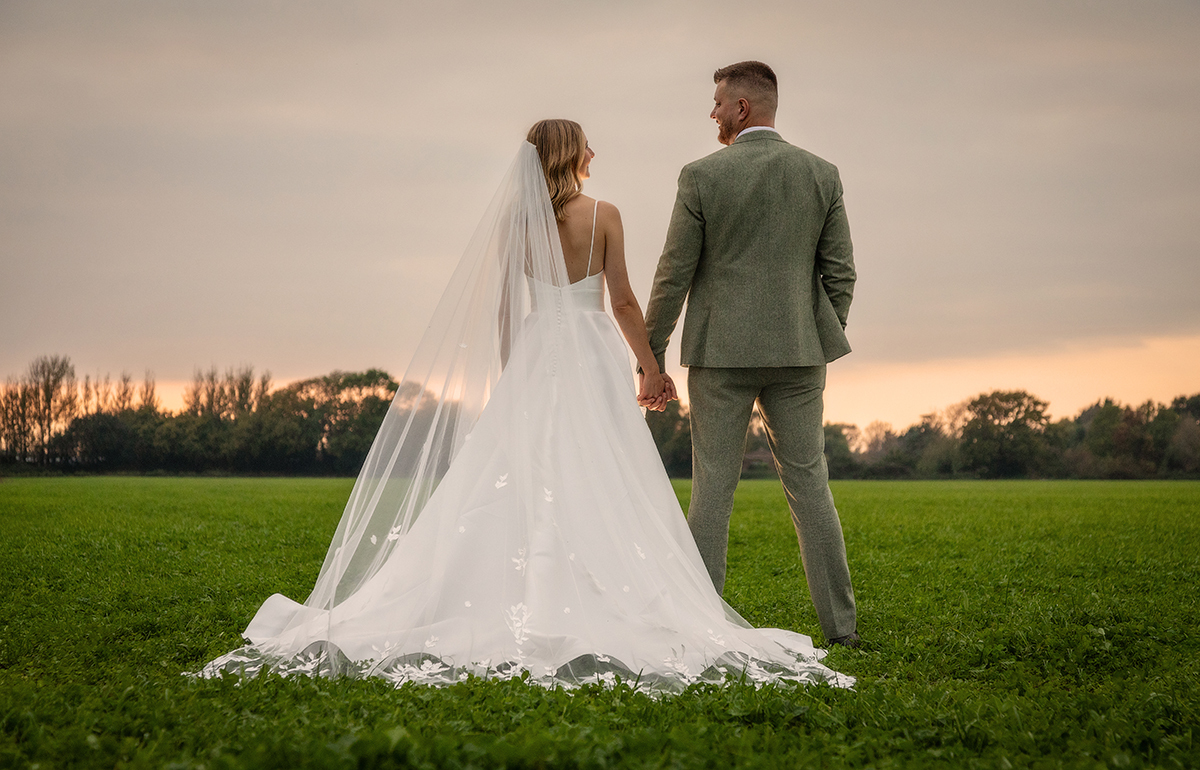 SAR_couple-outdoors-natural.jpg#asset:4419