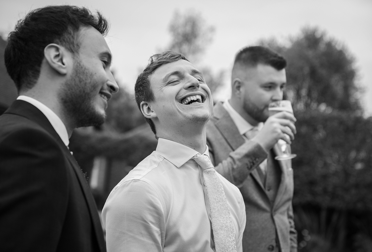 SAR_men-drinks-reception.jpg#asset:4428