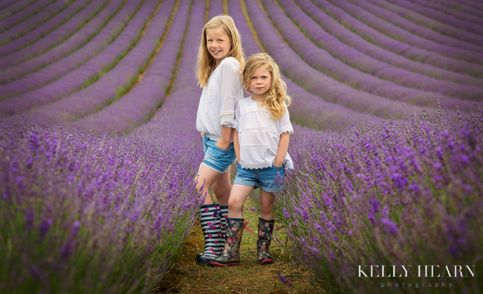 SEASON_summer-lavender-field-girls-portr