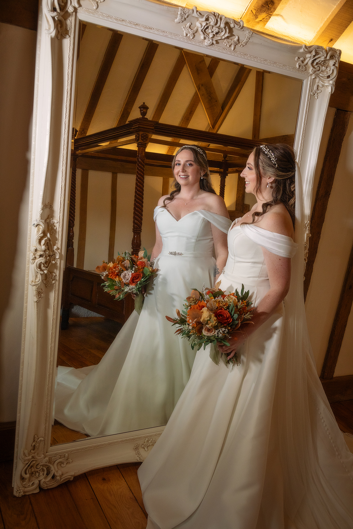 SIMM_bride-mirror-reflection.jpg#asset:4439