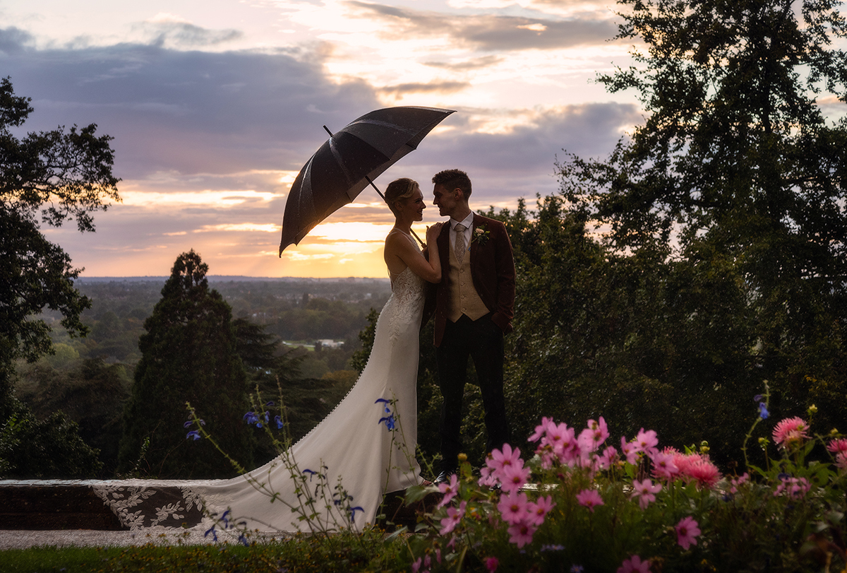THO_Bride-Groom-Sunset.jpg#asset:4392