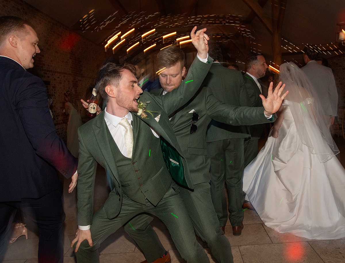 TRE_groom-groomsman-dancing.jpg#asset:4173