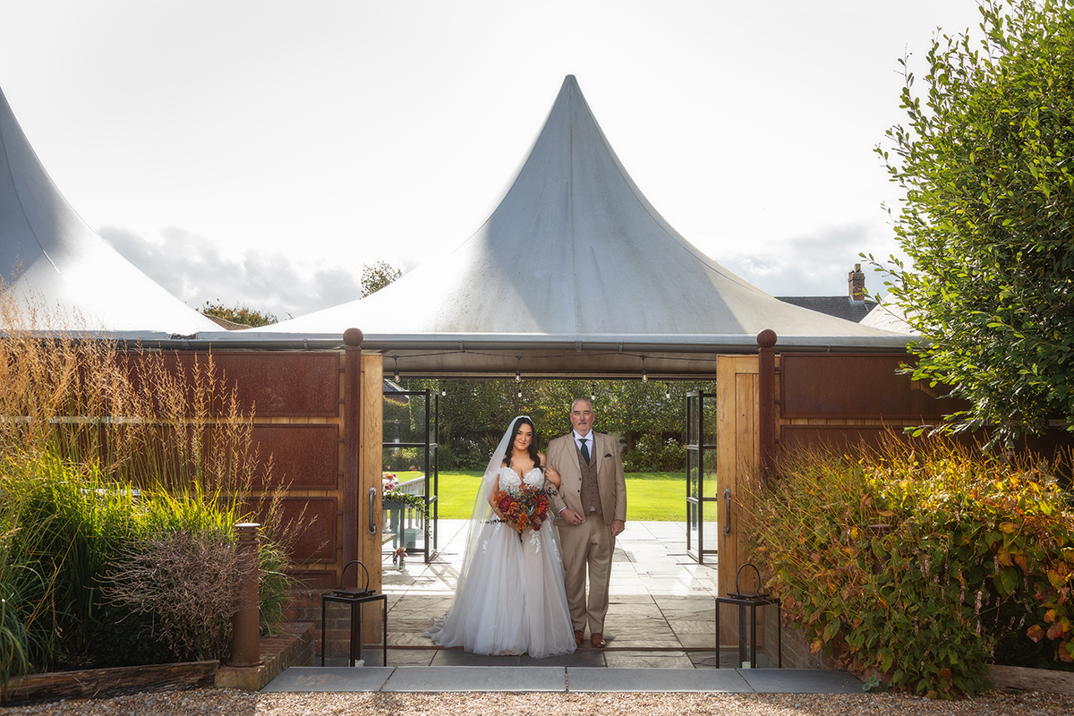 WHIT_bride-father-entrance.jpg#asset:4463