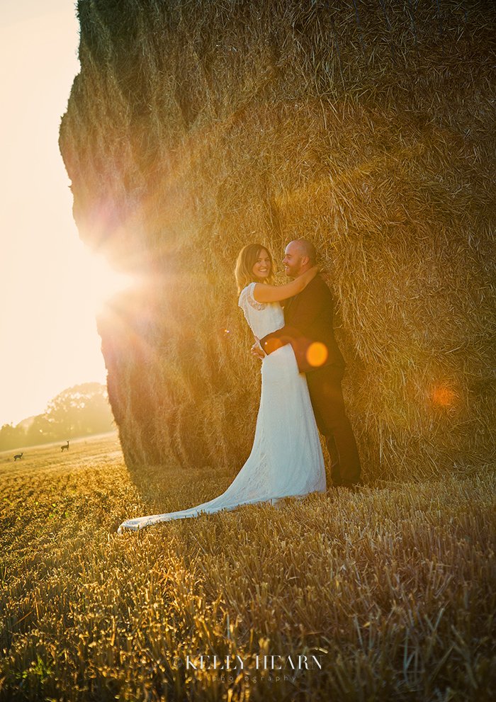 NAS_couple-haystack-deer.jpg#asset:1279