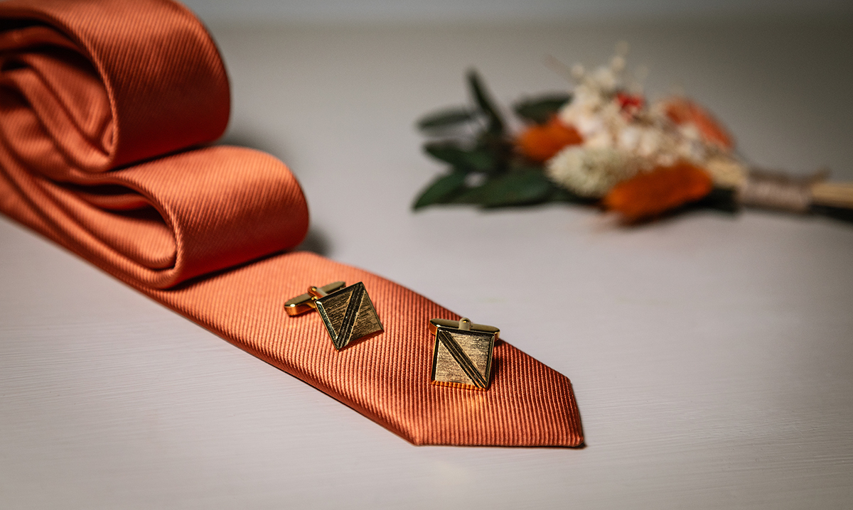 CAN_details-cufflinks-weding.jpg#asset:4276