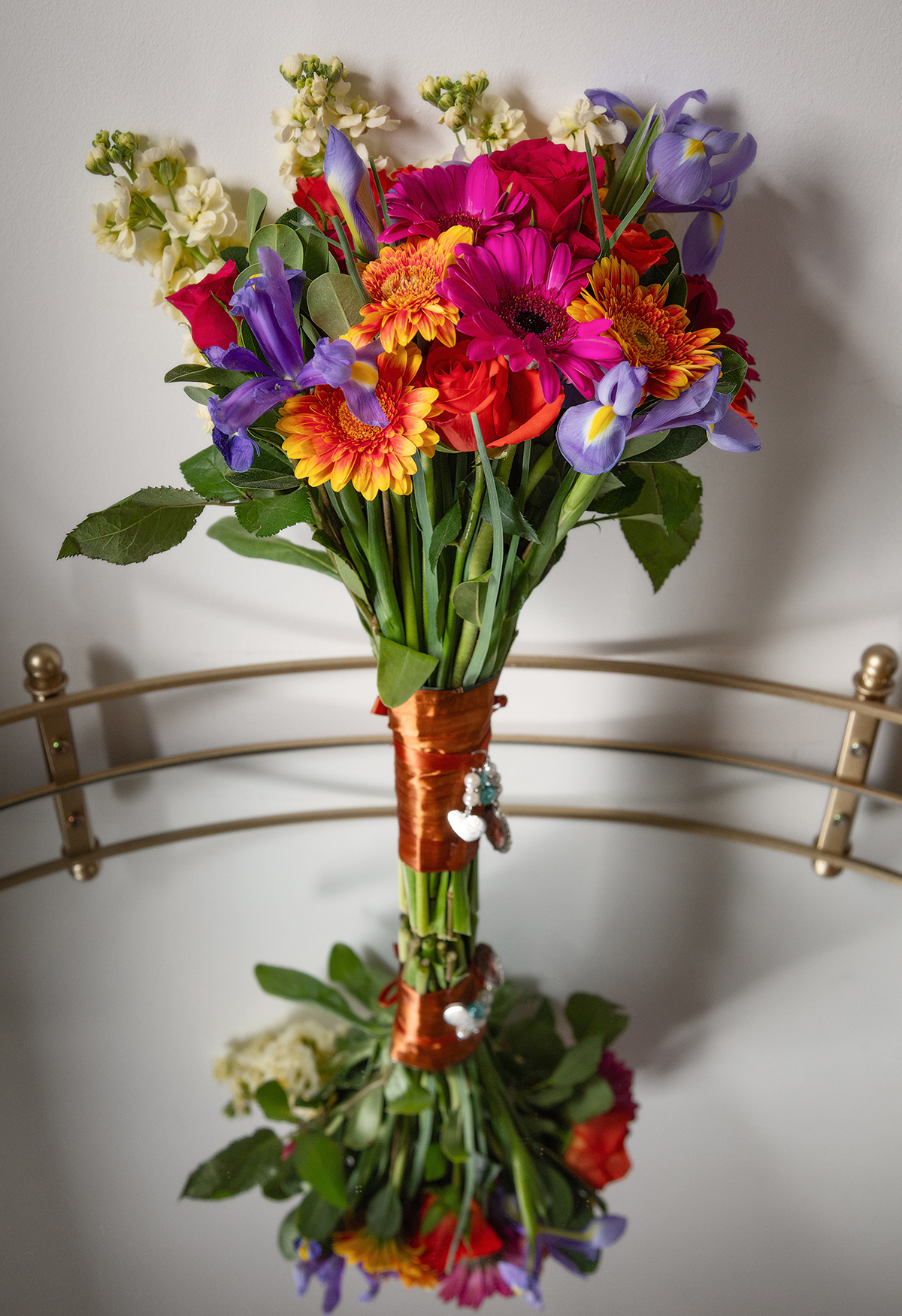 CAN_details-flowers-mirrored.jpg#asset:4277