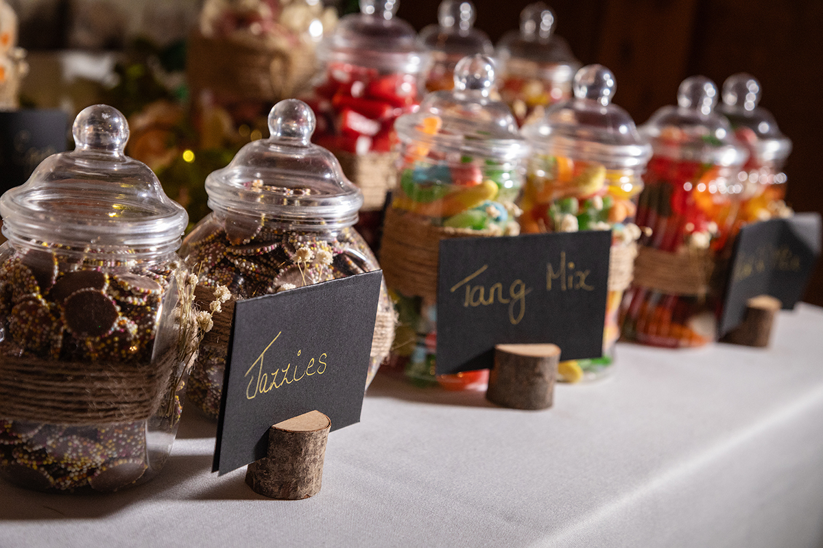 CAN_sweets-close-reception.jpg#asset:4281