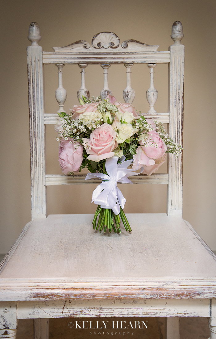 DRA_bride-bouquet-on-chair.jpg#asset:171