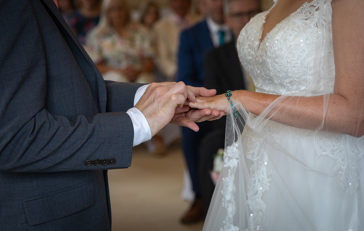 FER_bride-groom-rings.jpg#asset:4772