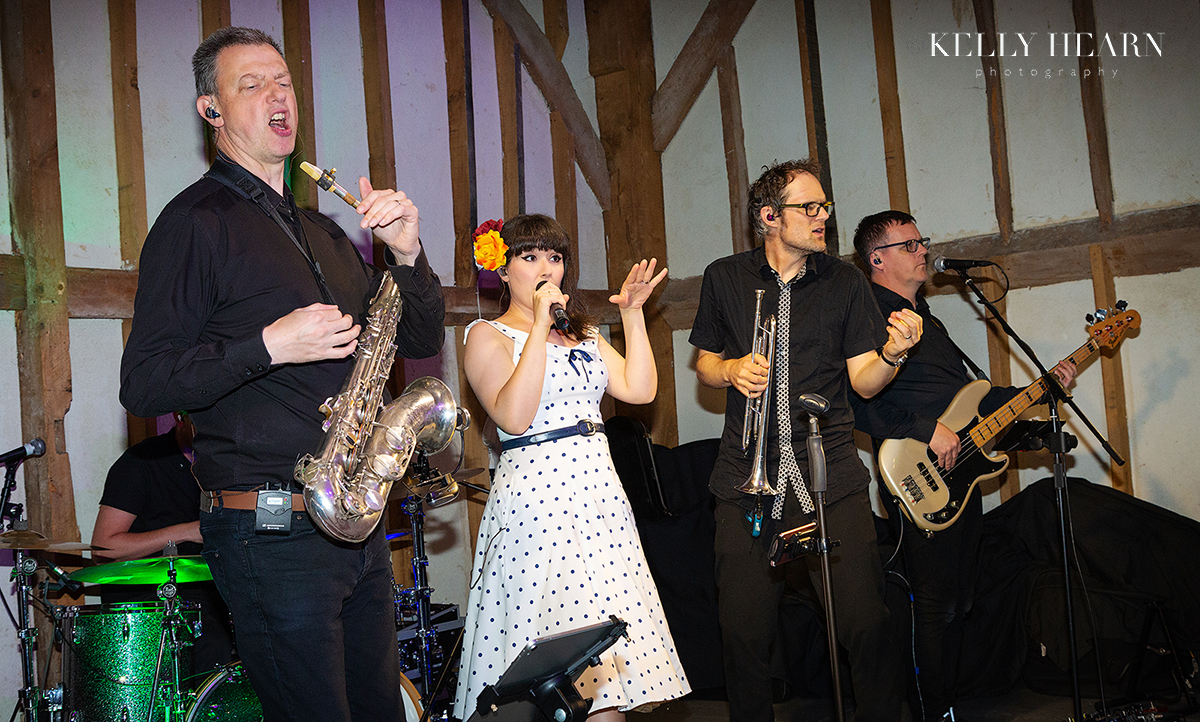 GIB_wedding-band.jpg#asset:3294