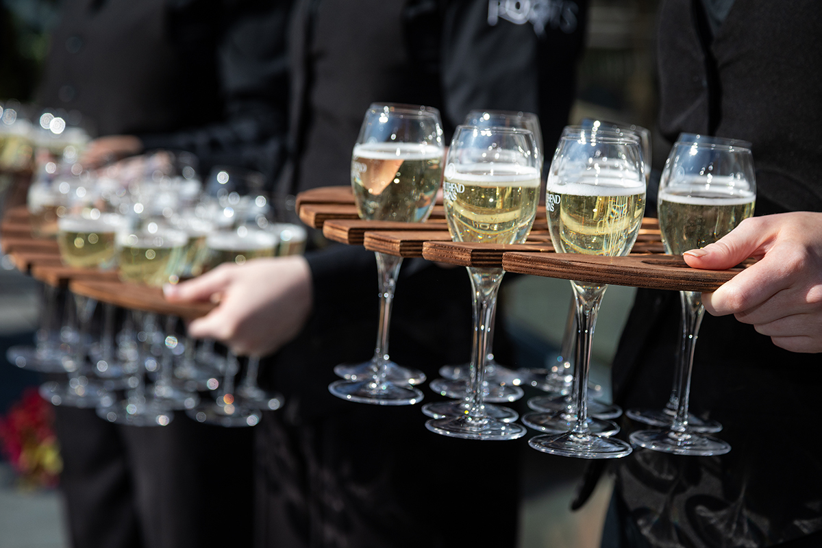 HOU_reception-champange-glasses.jpg#asset:4547
