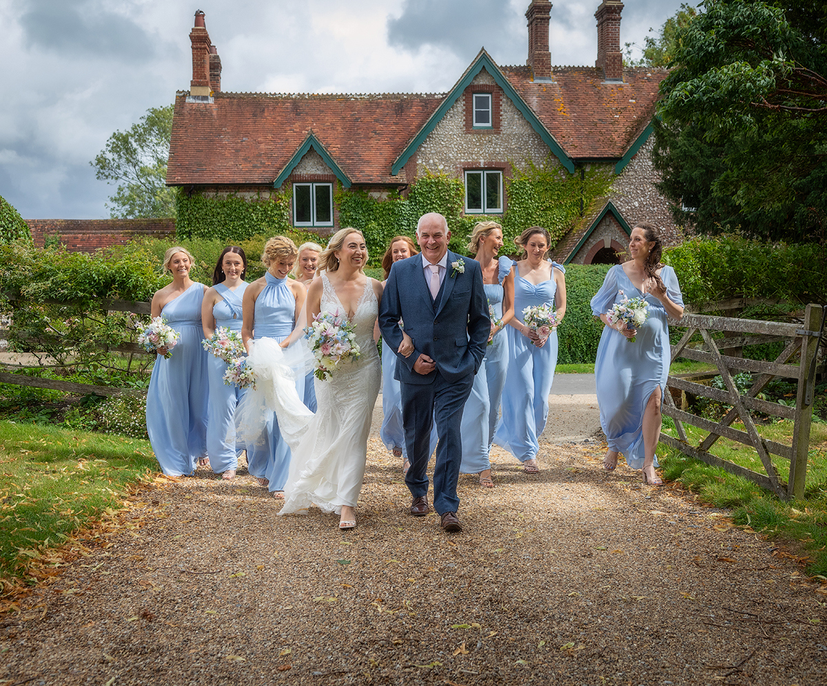 MAL_bride-entrance-walking.jpg#asset:4363