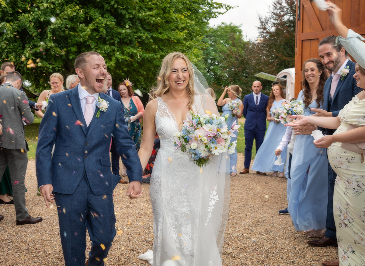 MAL_confetti-laughter-outdoors.jpg#asset:4368