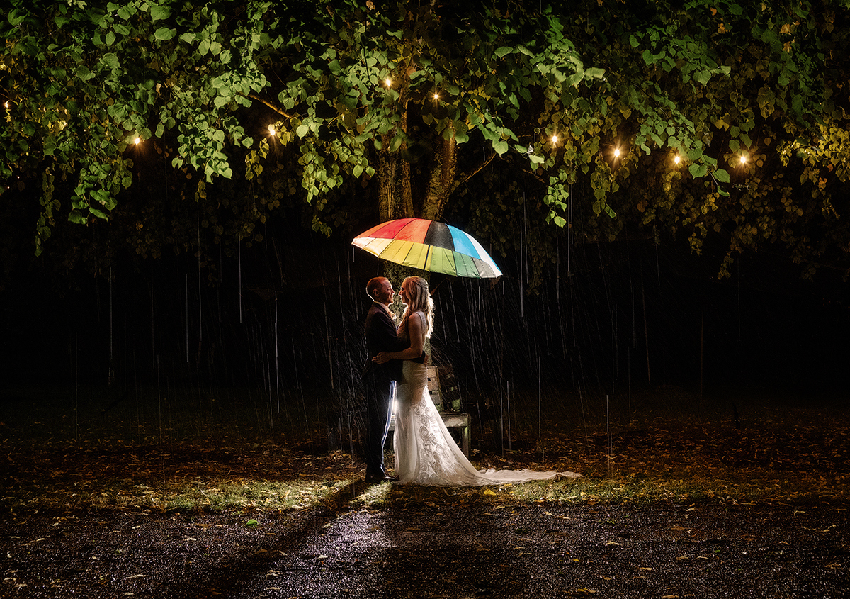 MAL_couple-night-rainbow.jpg#asset:4371