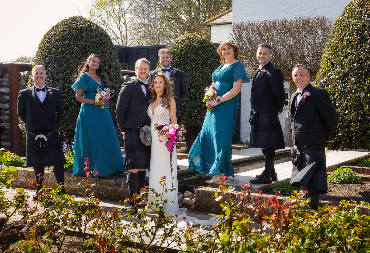 MCL_couple-bridesmaids-groomsmen.jpg#asset:4599