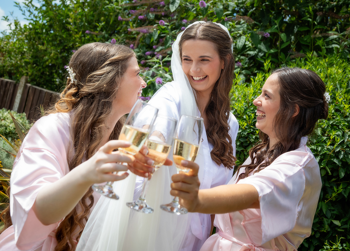 PIT_bride-and-bridesmaids.jpg#asset:4707