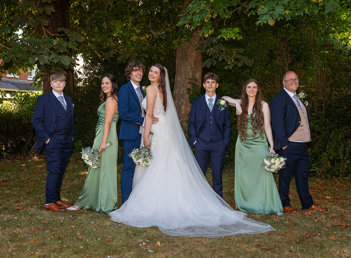 PIT_bride-groom-group.jpg#asset:4713