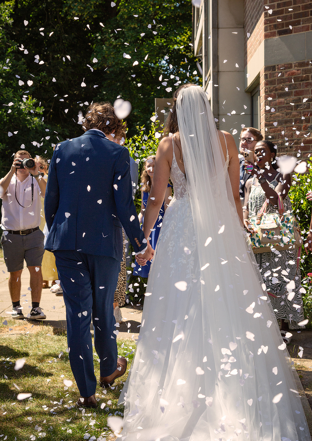 PIT_church-confetti.jpg#asset:4721