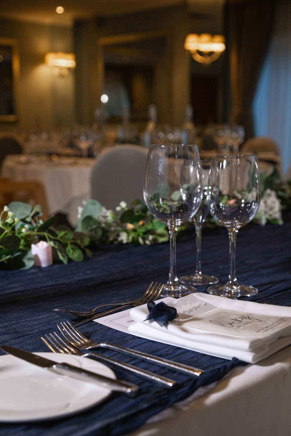 SPI_table-setting-navy.jpg#asset:4520