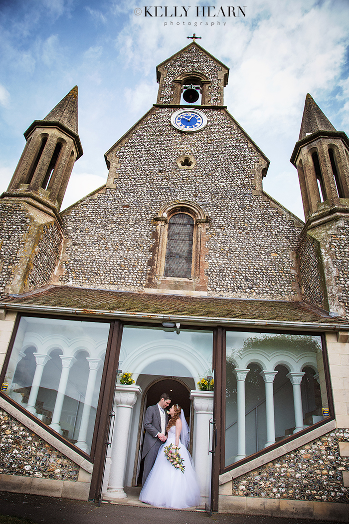 WEB_BRIDE_GROOM_FRONT-OF-CHURCH.jpg#asse